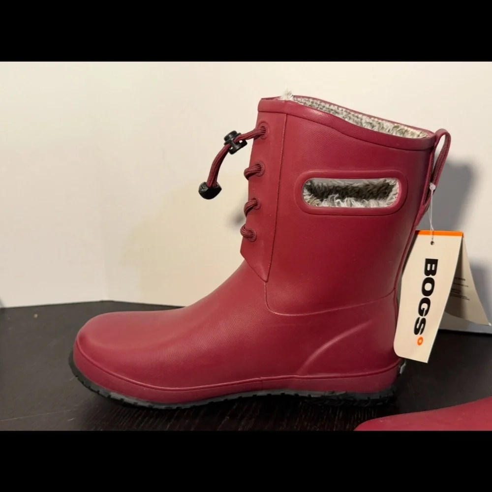 Bogs Amanda Plush II Lace Waterproof Rain Boots Cranberry Youth US 7/EU 40